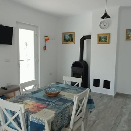 Villa Casaady Târgu Neamț Esterno foto